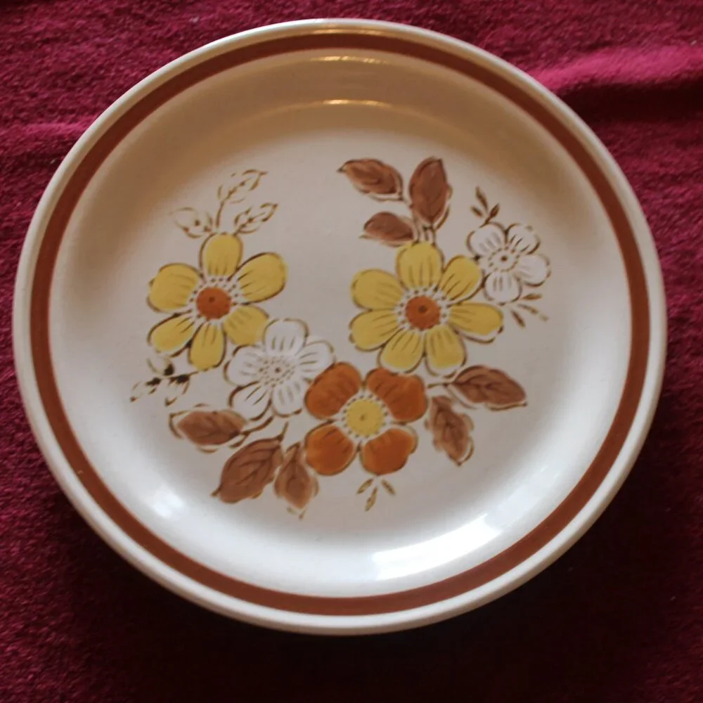 Vintage Autumn Collection Stoneware Wild Wood Dinner Plate